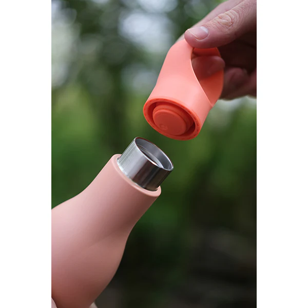 Bouteille isotherme isolée sous vide Loop 500 ml Corail mat Joseph Joseph - Image 5