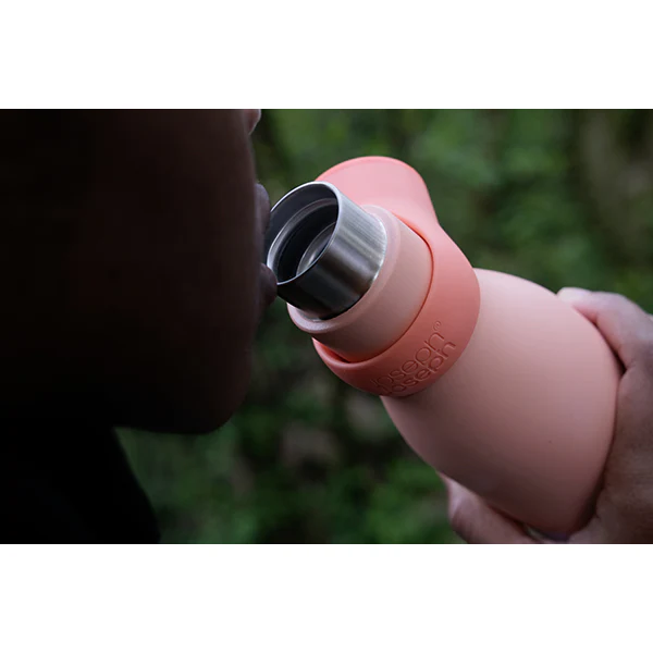 Bouteille isotherme isolée sous vide Loop 500 ml Corail mat Joseph Joseph - Image 6