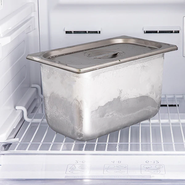 Lot de 2 bacs gastro avec couvercles en inox et supports bambou Mathon - Image 4