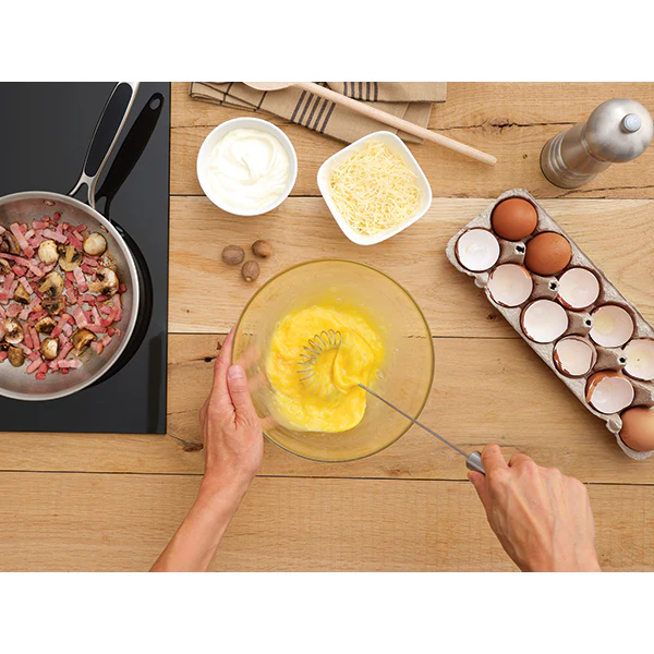Lot de 4 ustensiles avec louche, cuillĂšre, spatule, Ă©cumoire et dâun fouet magique Ă spirale 30 cm en inox Mathon - Image 6