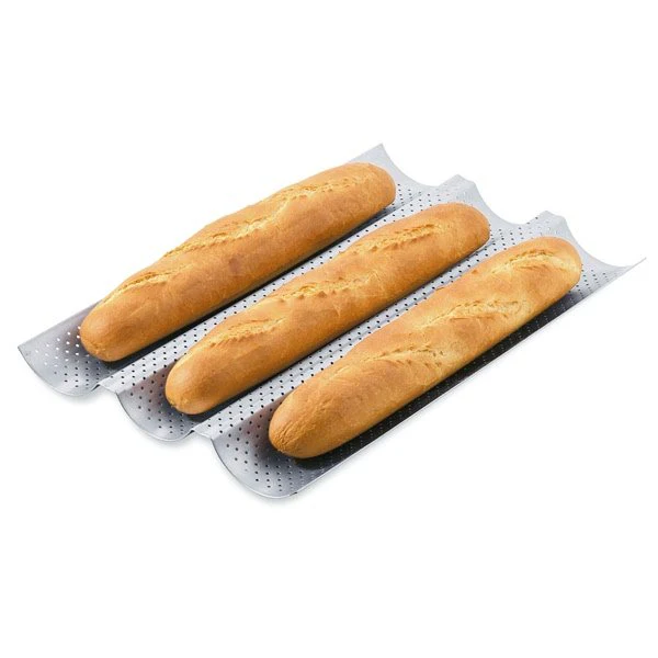 Plaque 3 baguettes perforĂ©e avec revĂȘtement anti-adhĂ©sif Patisse