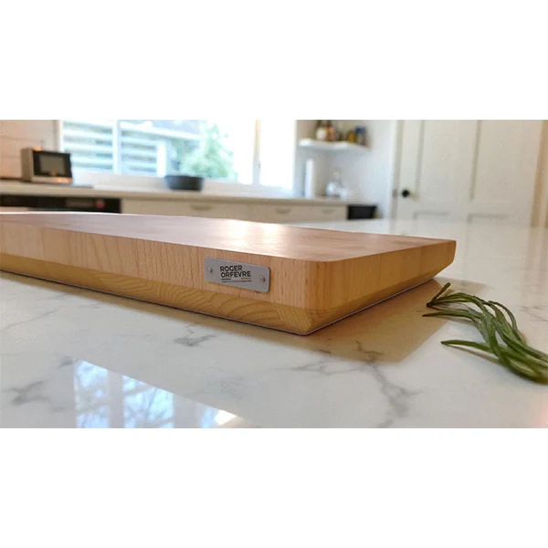 Planche Ă dĂ©couper en bois debout hĂȘtre avec chanfrein 39,3 x 28,9 cm Roger OrfĂšvre - Image 4
