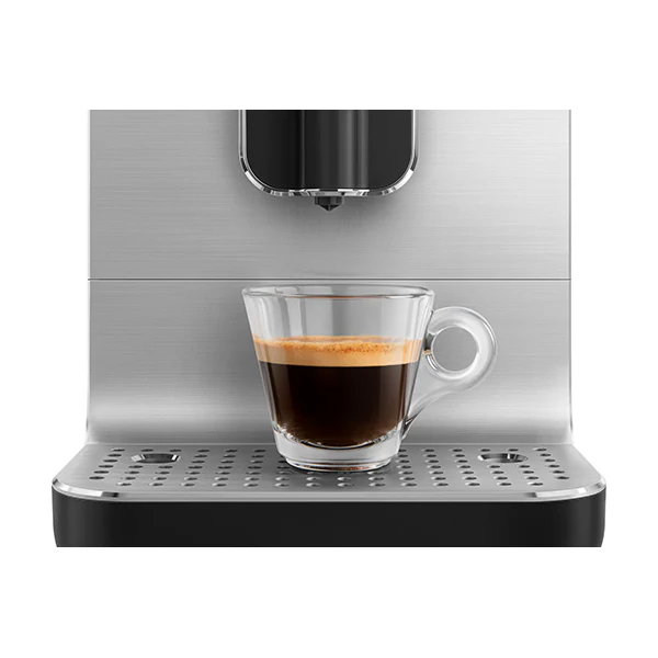 Machine à café avec broyeur intégré 7L 1350W BCC11BLMEU Smeg - Image 5