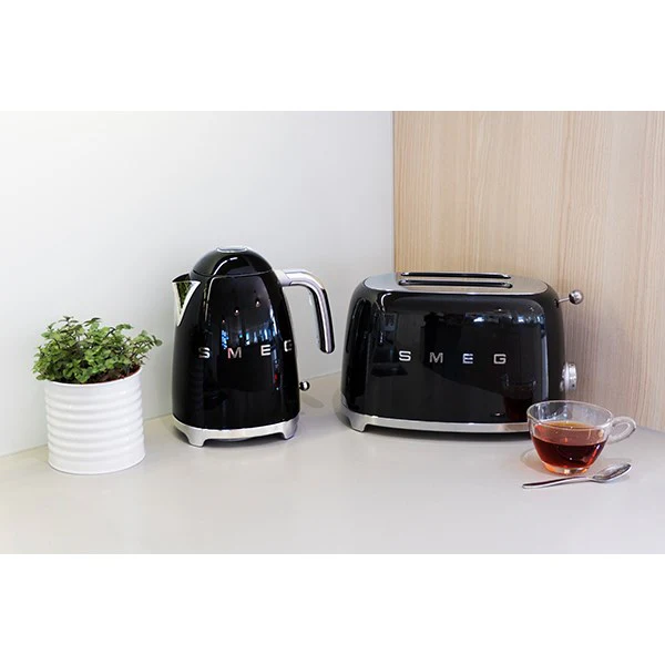 Toaster 2 fentes noir 950 W TSF01BLEU Smeg - Image 4