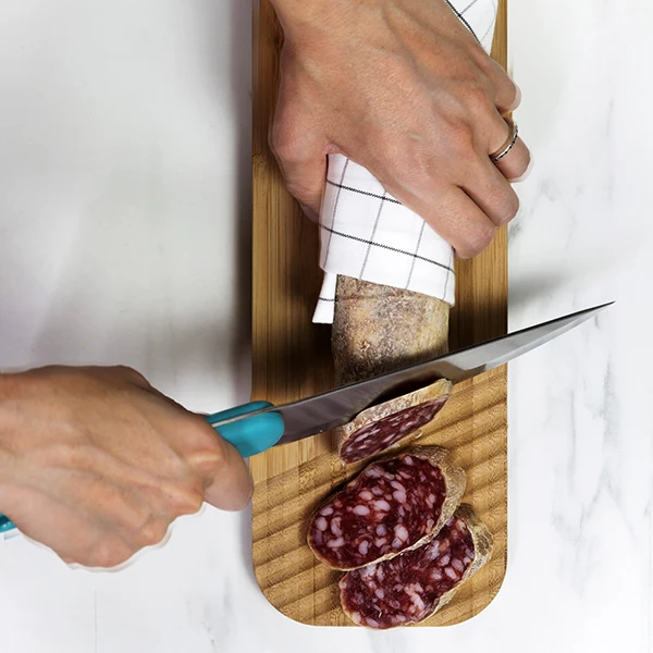 Planche à découper avec couteau à charcuterie intégré Trebonn - Image 4