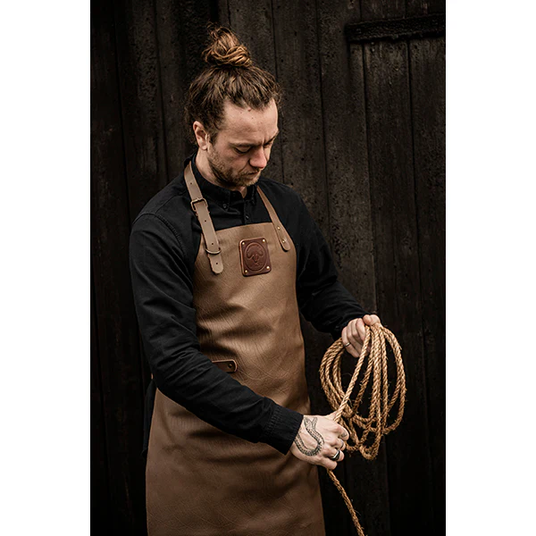 Tablier de cuisine artisanal cuir Buffalo Moka Witloft - Image 4